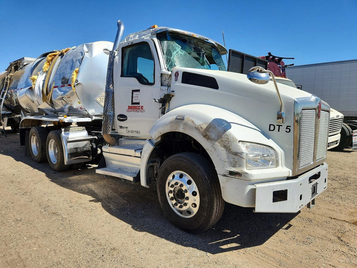 *In Transit* 2023 Kenworth T880 - Stock #2208