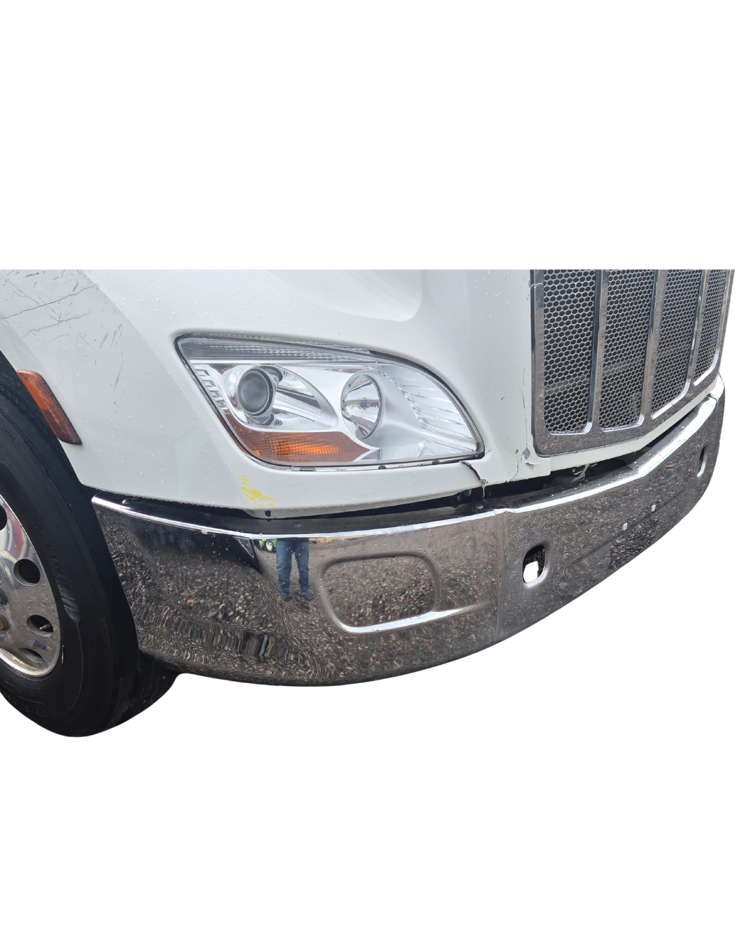 2021 Peterbilt 579 Front Bumper Stock# 2206-6