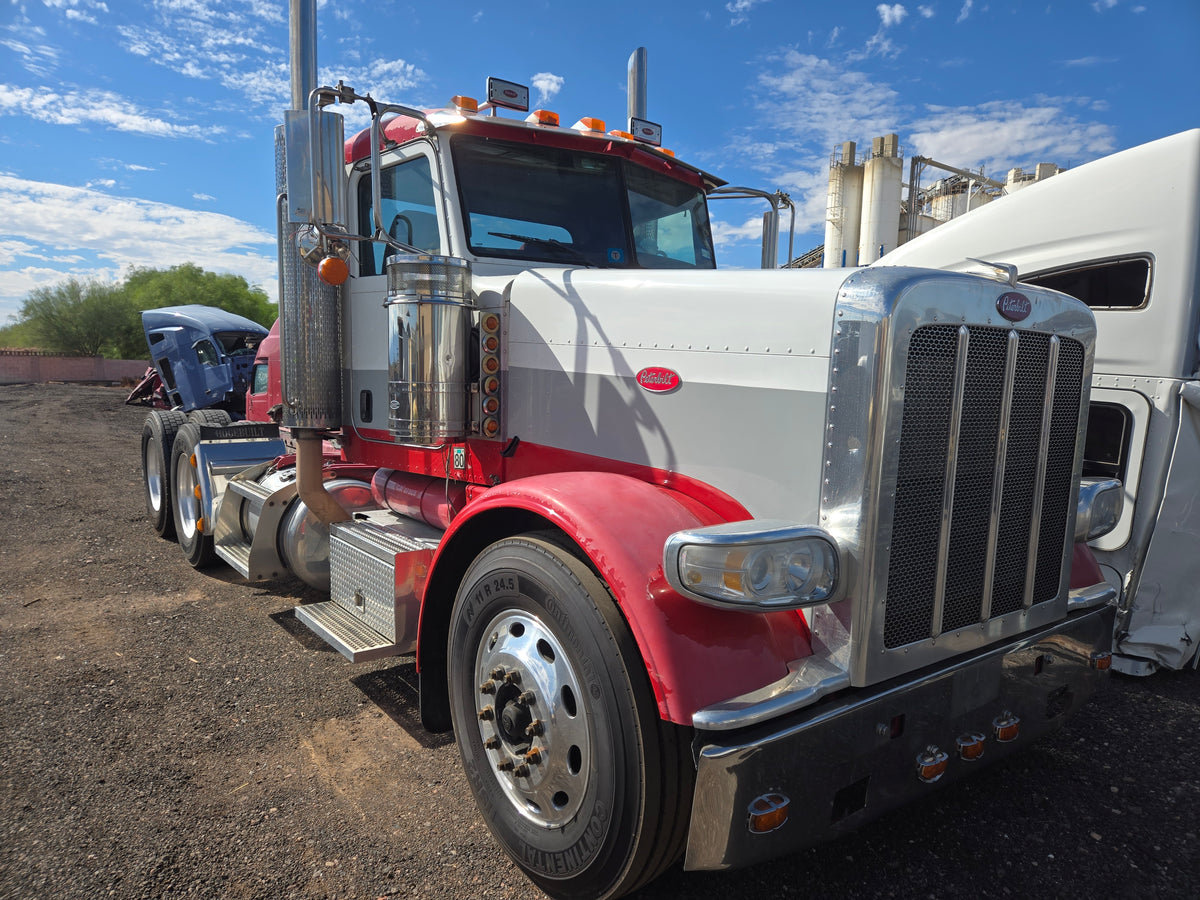 2009 Peterbilt 388 Stock#2221