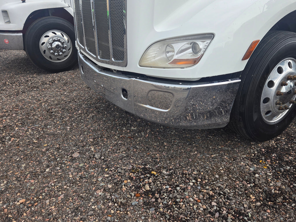 2021 Peterbilt 579 Front Bumper Stock# 2206-6
