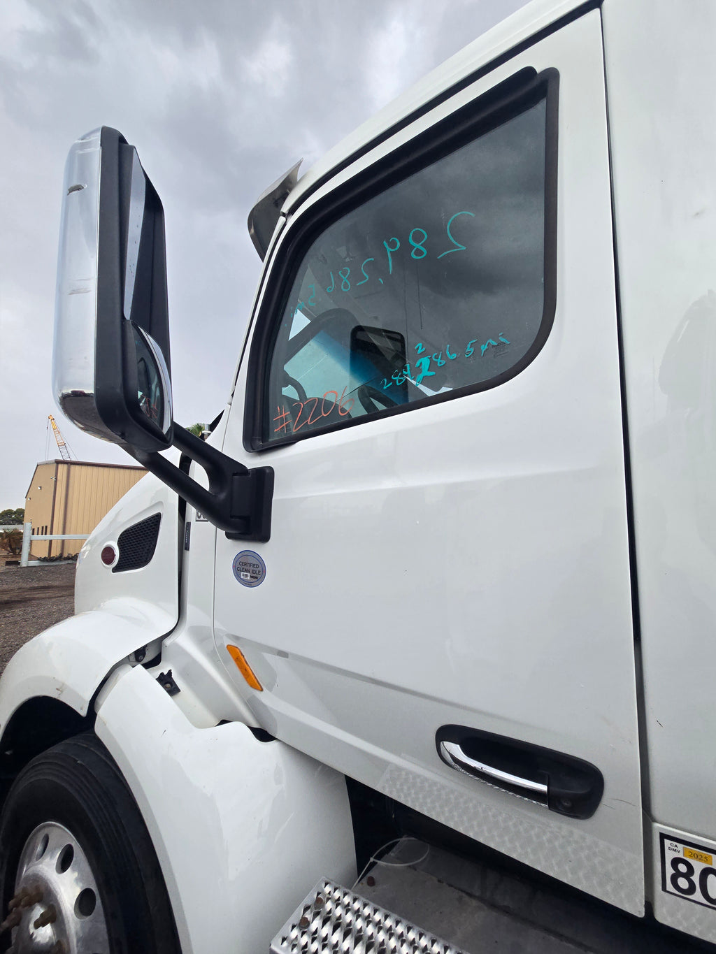 2021 Peterbilt 579 Driver Door Stock #2206-8