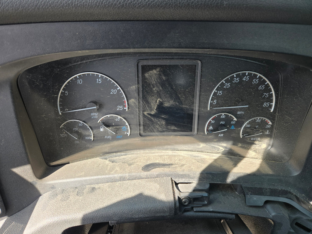 24 Freightliner Cascadia Instrument Cluster Stock#2215-6