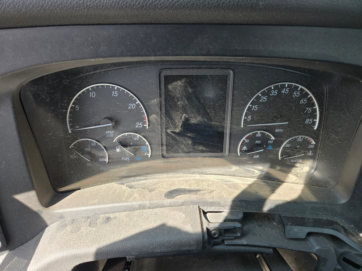 24 Freightliner Cascadia Instrument Cluster Stock#2215-6
