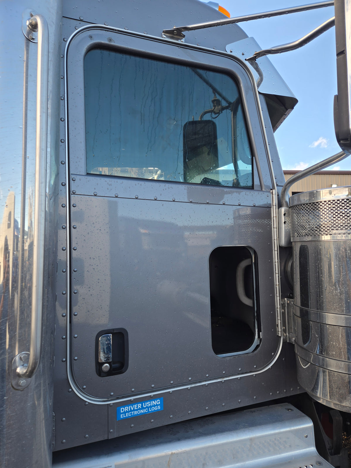 2021 Peterbilt 389 X15 500HPStock #2216