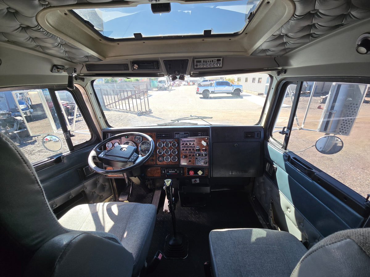 1994 Kenworth T800B 468k Miles Stock# 2220