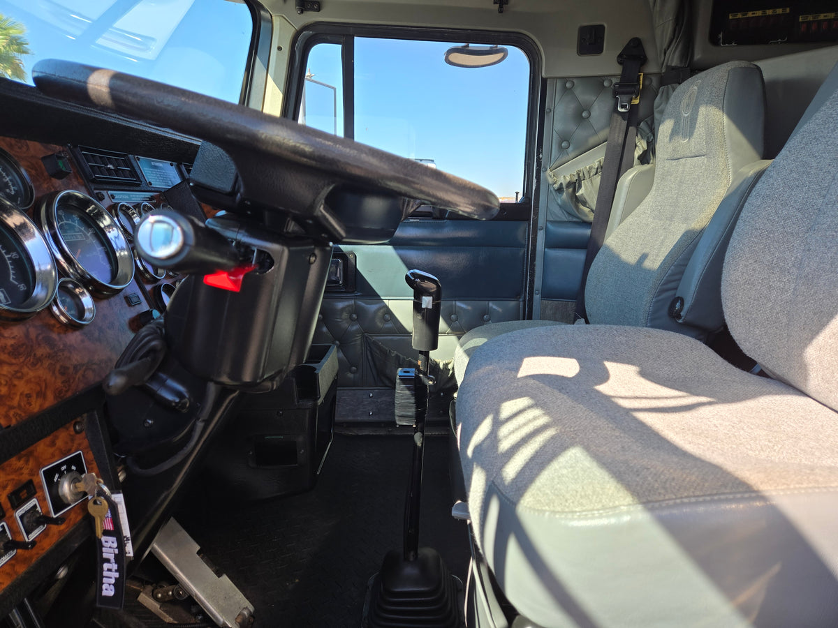 1994 Kenworth T800B 468k Miles Stock# 2220