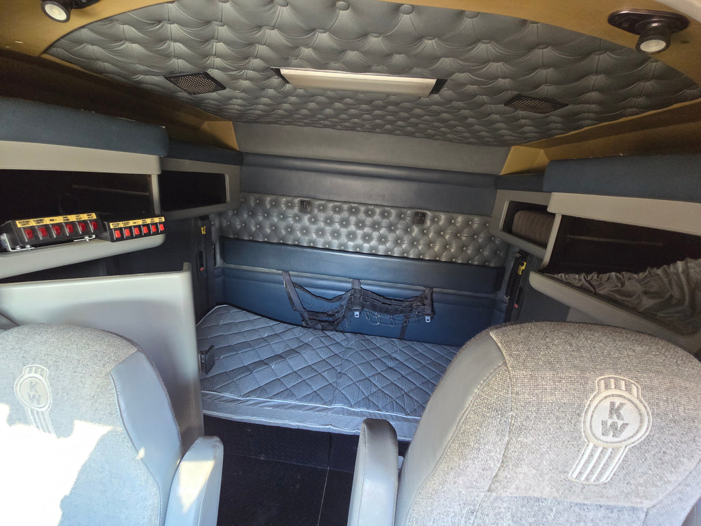 1994 Kenworth T800B 468k Miles Stock# 2220