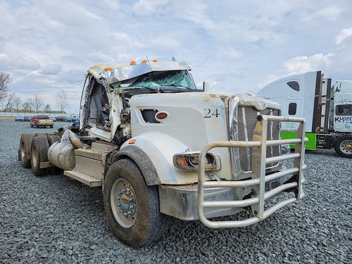 2018 Peterbilt 567 *Clean Title*