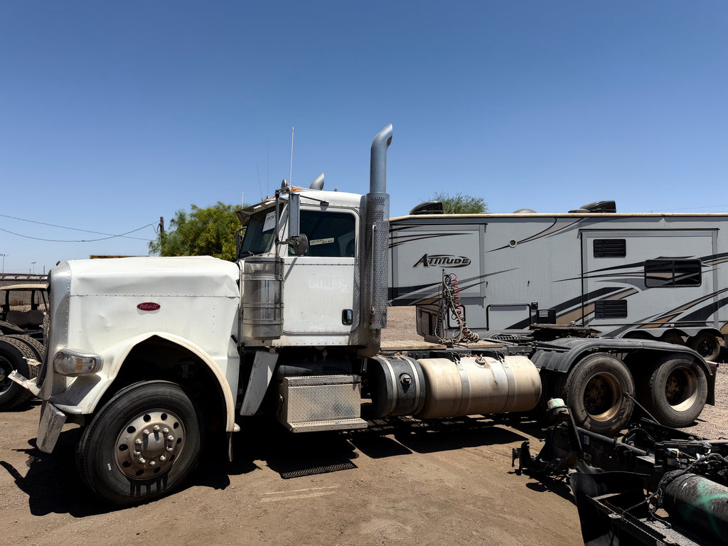 2020 Peterbilt 389