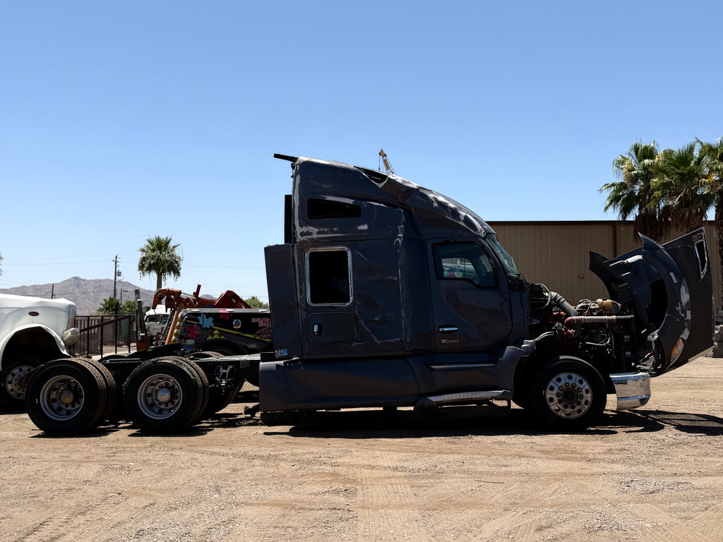 2022 Kenworth T680