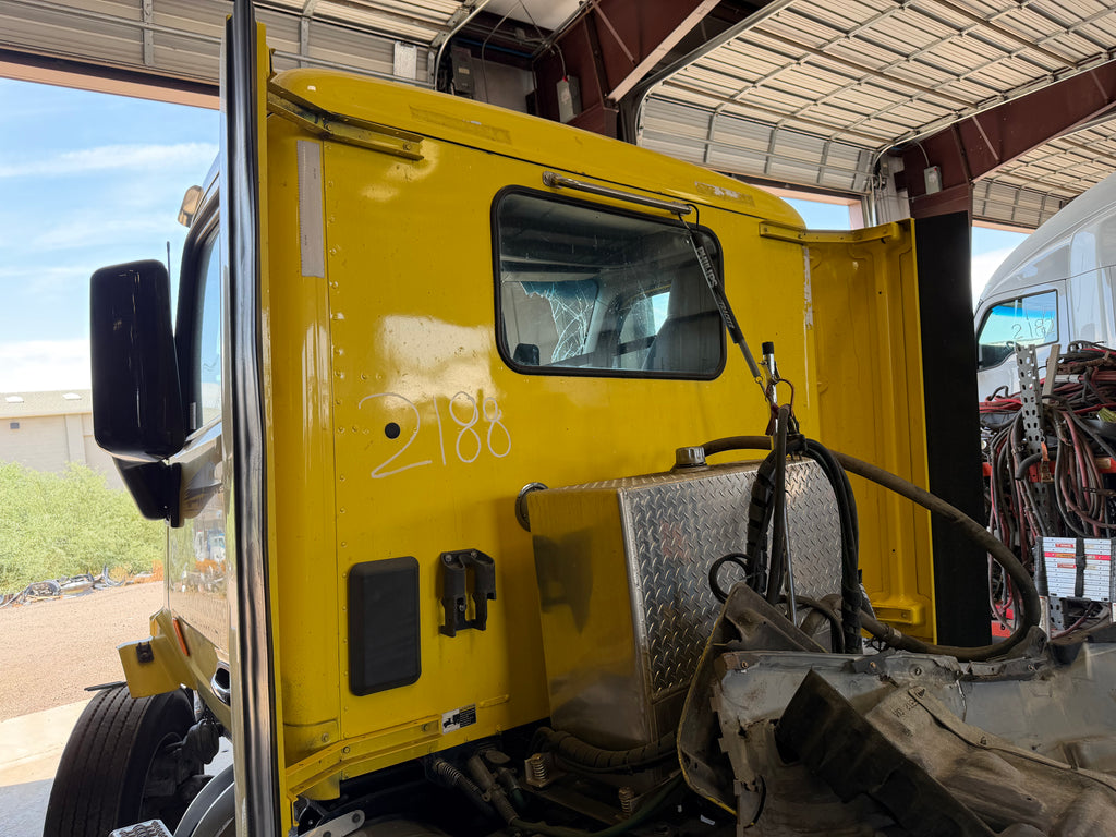 2021 Peterbilt 579 Cab Stock# 2188
