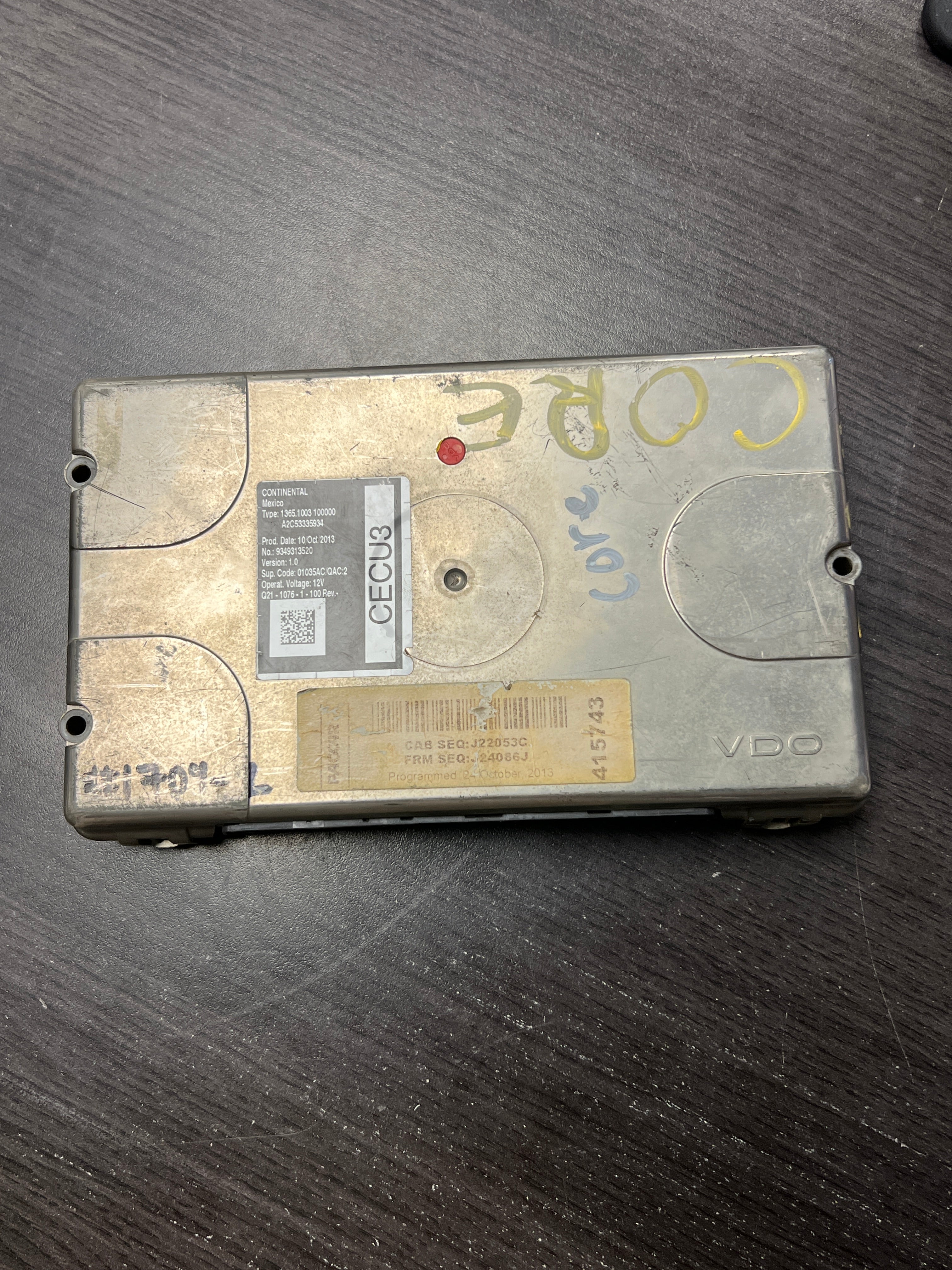 PACCAR CECU3 Control Module Part Number: Q21-1076-1-100