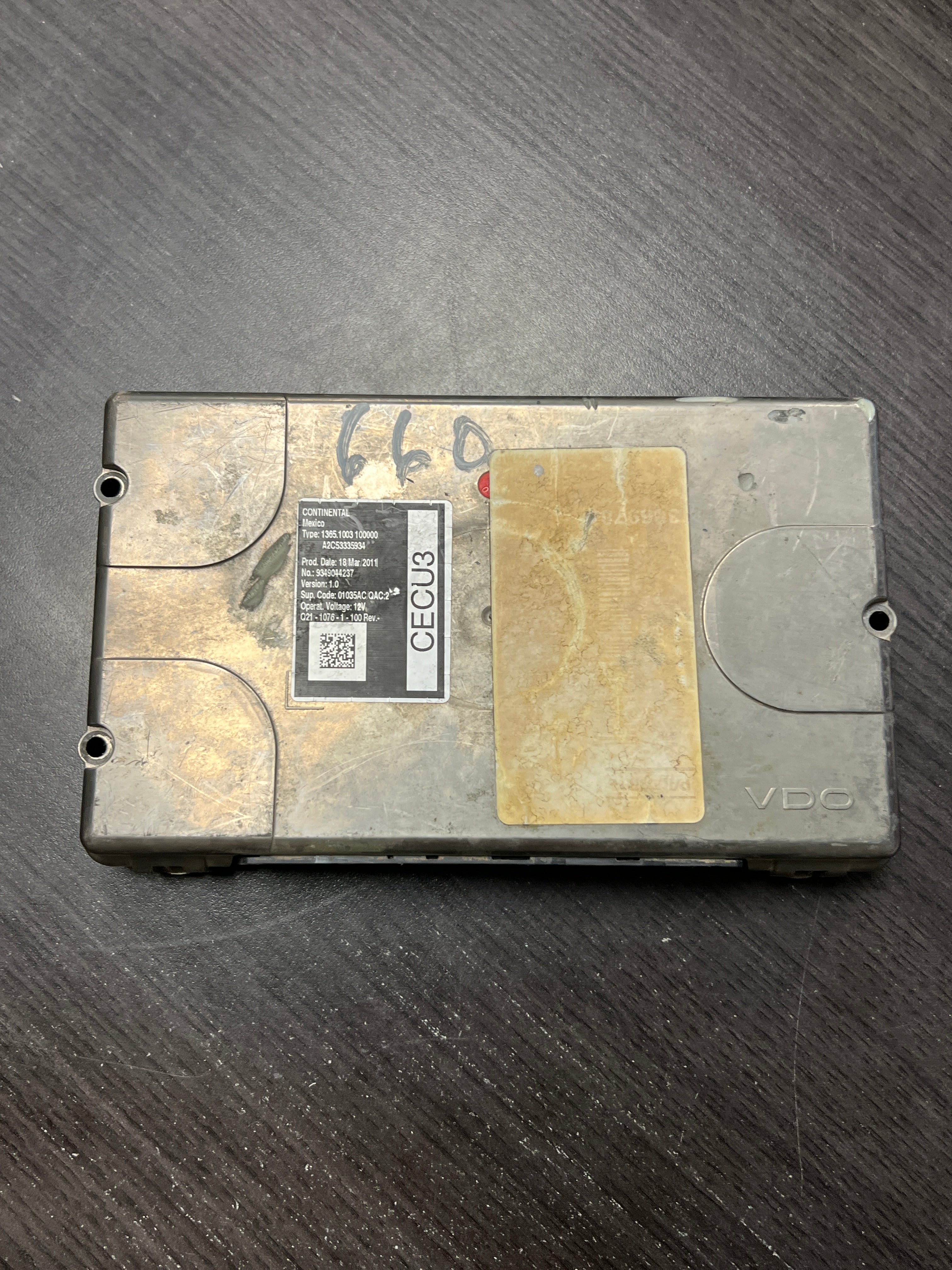 Continental VDO CECU3 Cab Electronic Control Unit Part number Q21-1076-1-100 and A2C53335934 9349044237