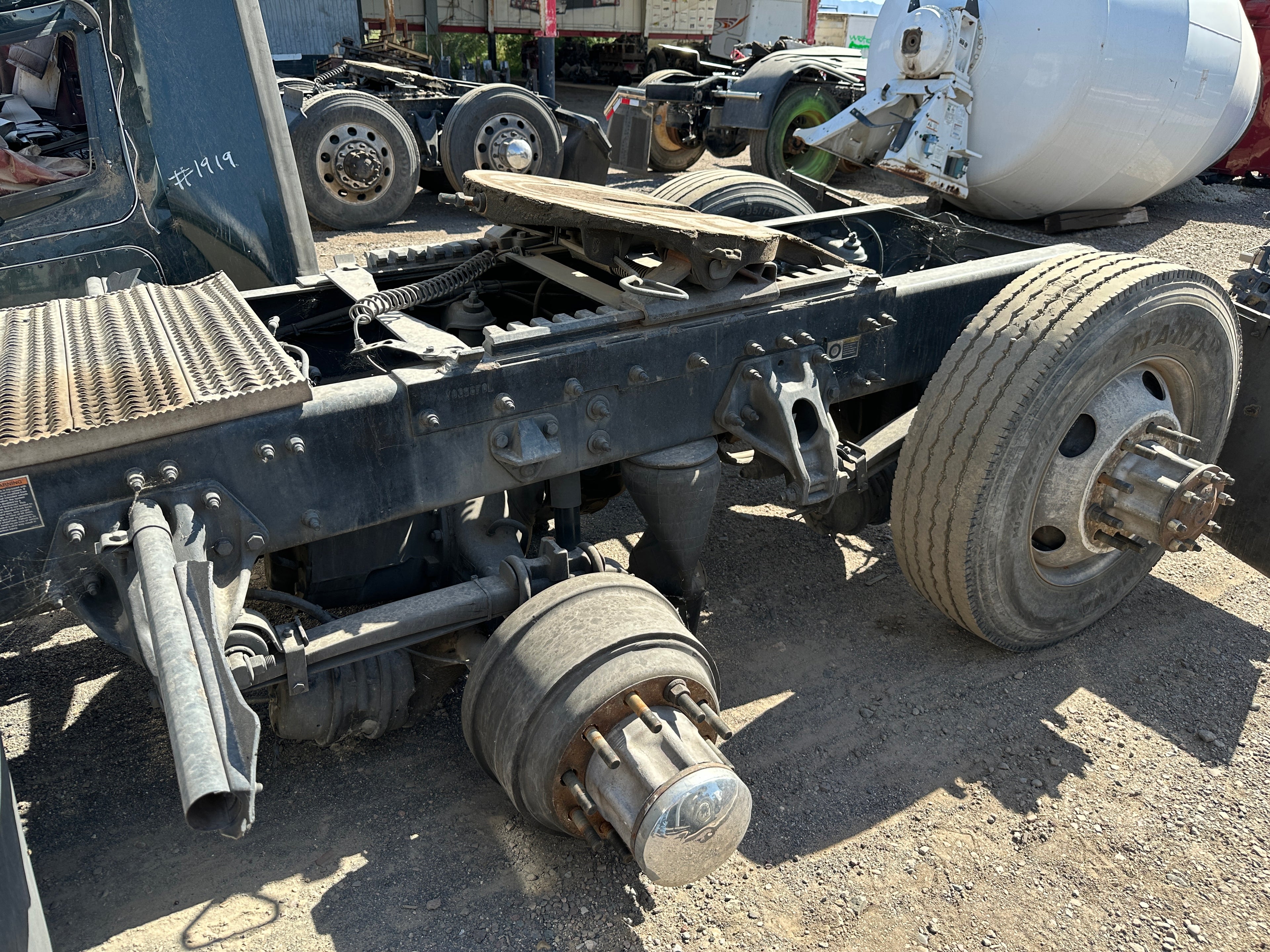2019 Low Air Leaf Suspension