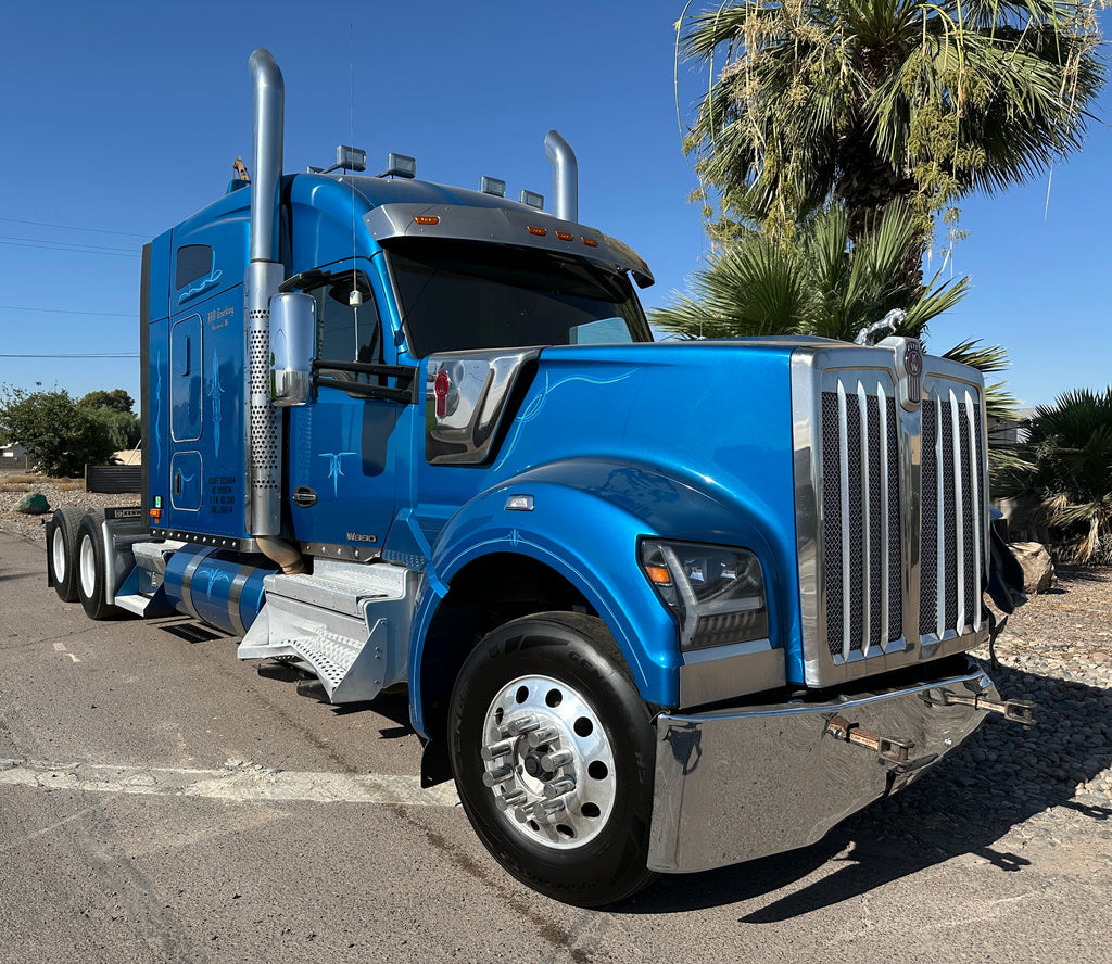 2020 Kenworth W990