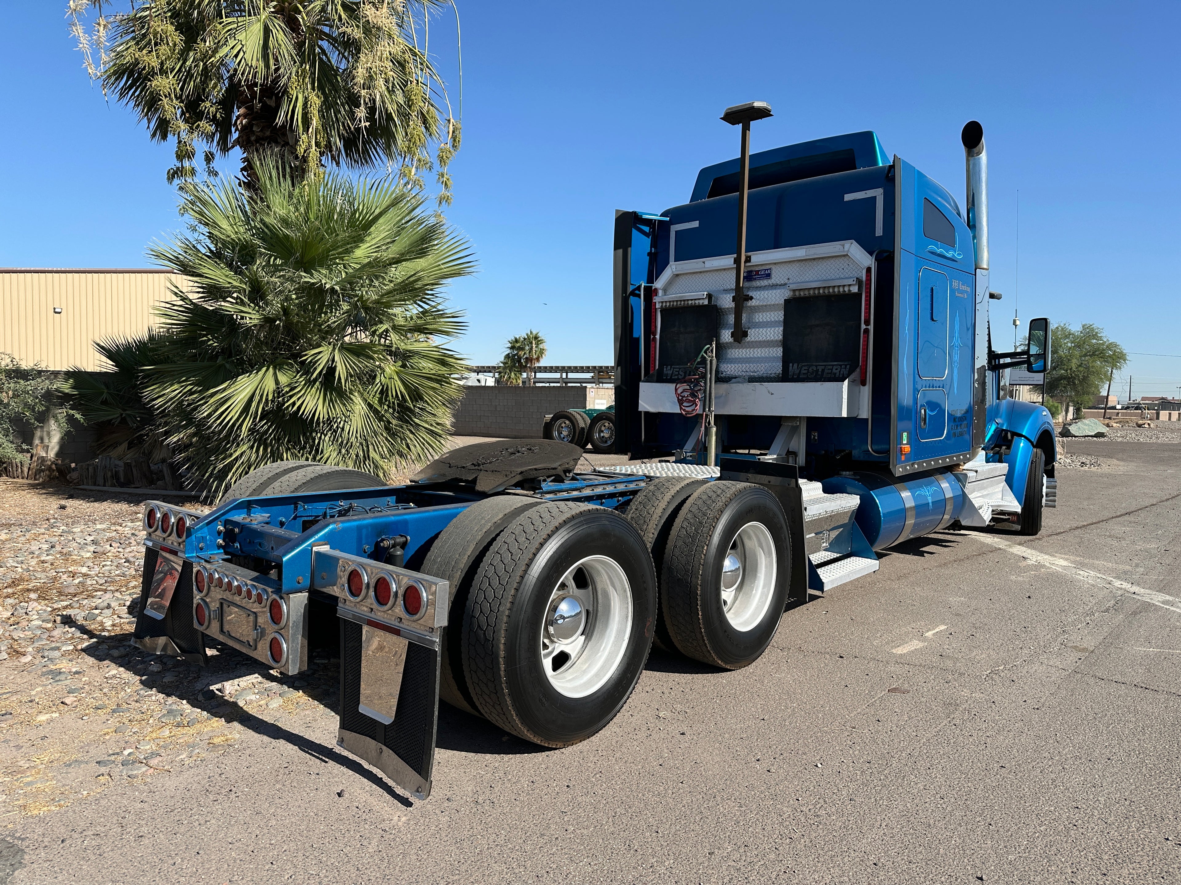 2020 Kenworth W990