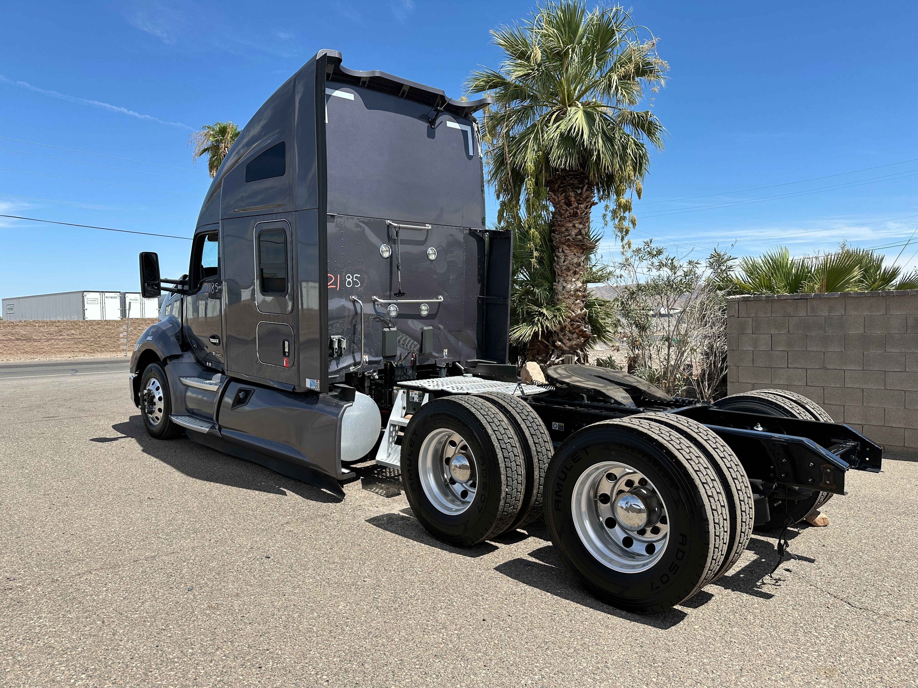 2022 Kenworth T680