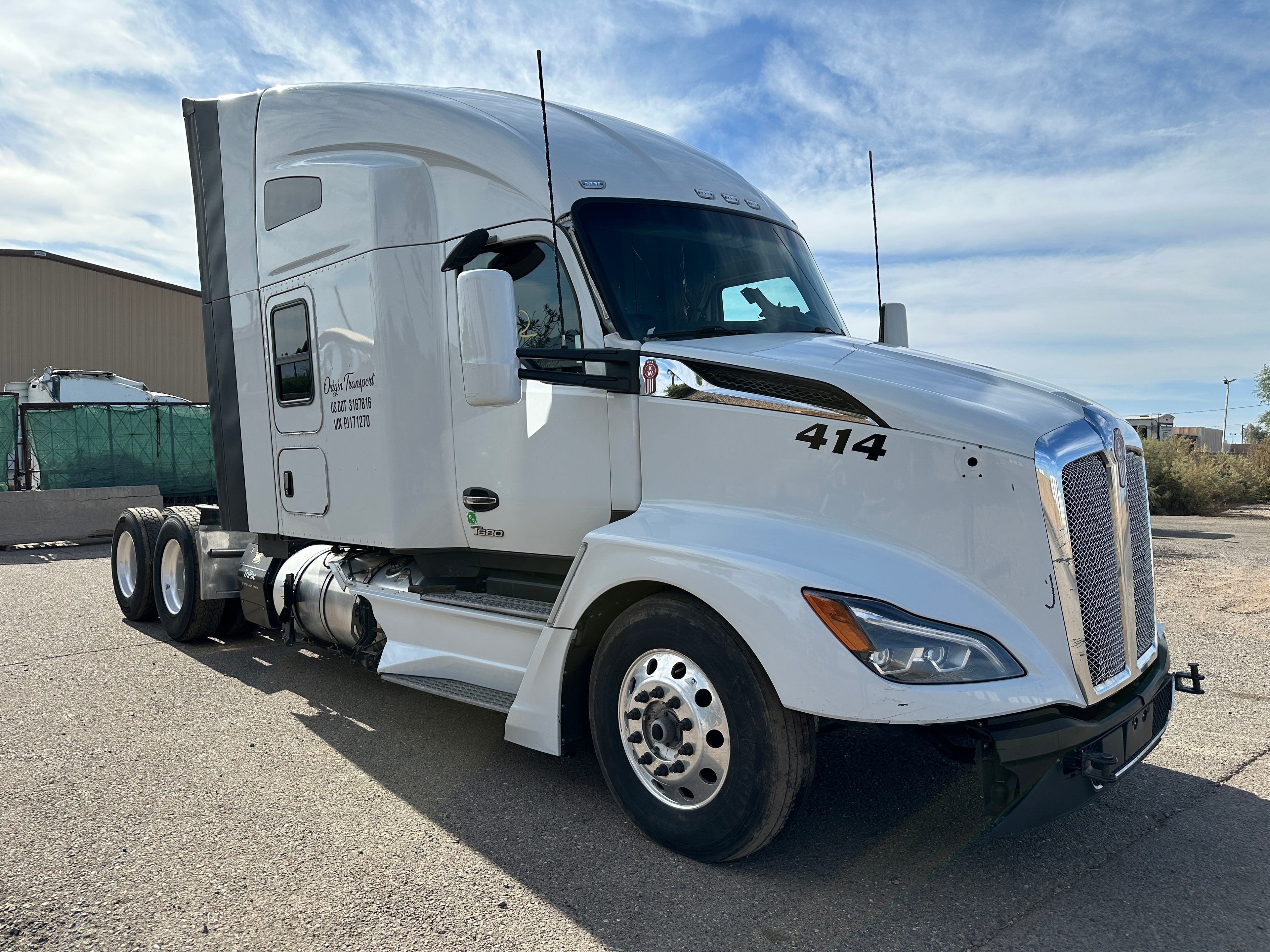 2023 Kenworth T680