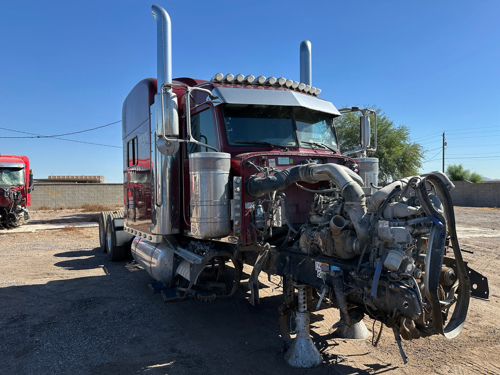 2018 Peterbilt 389 - Stock #2190