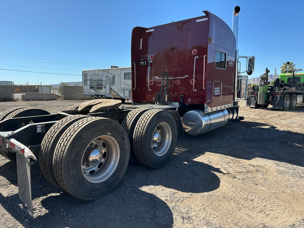 2018 Peterbilt 389 - Stock #2190