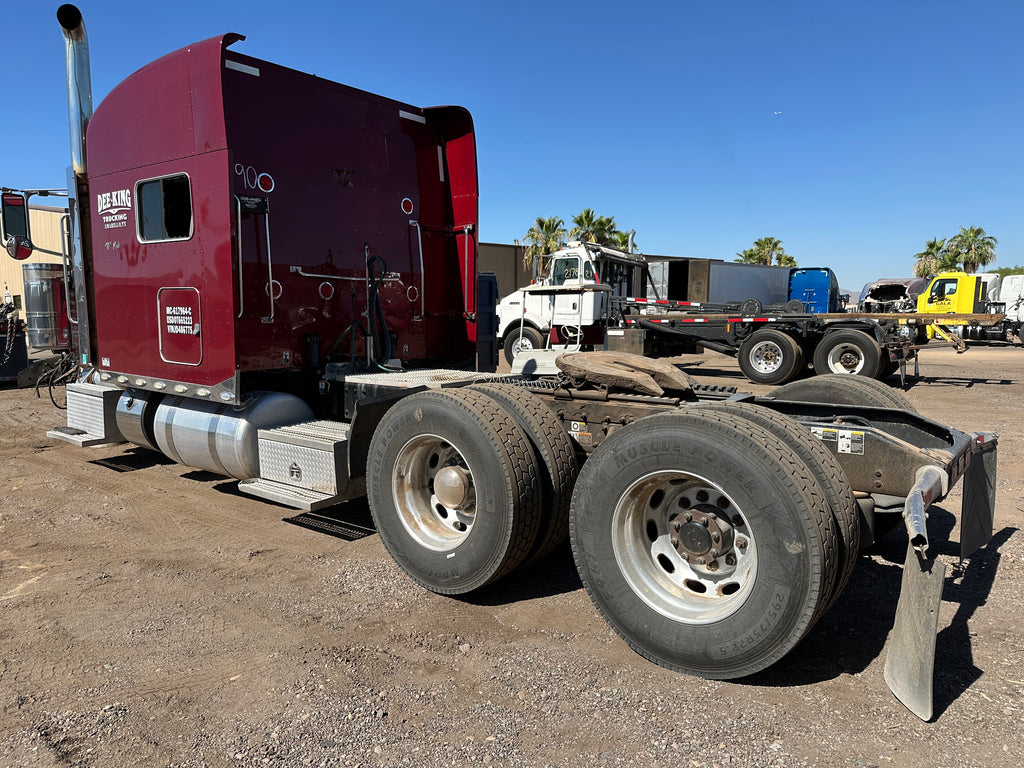 2018 Peterbilt 389 - Stock #2190