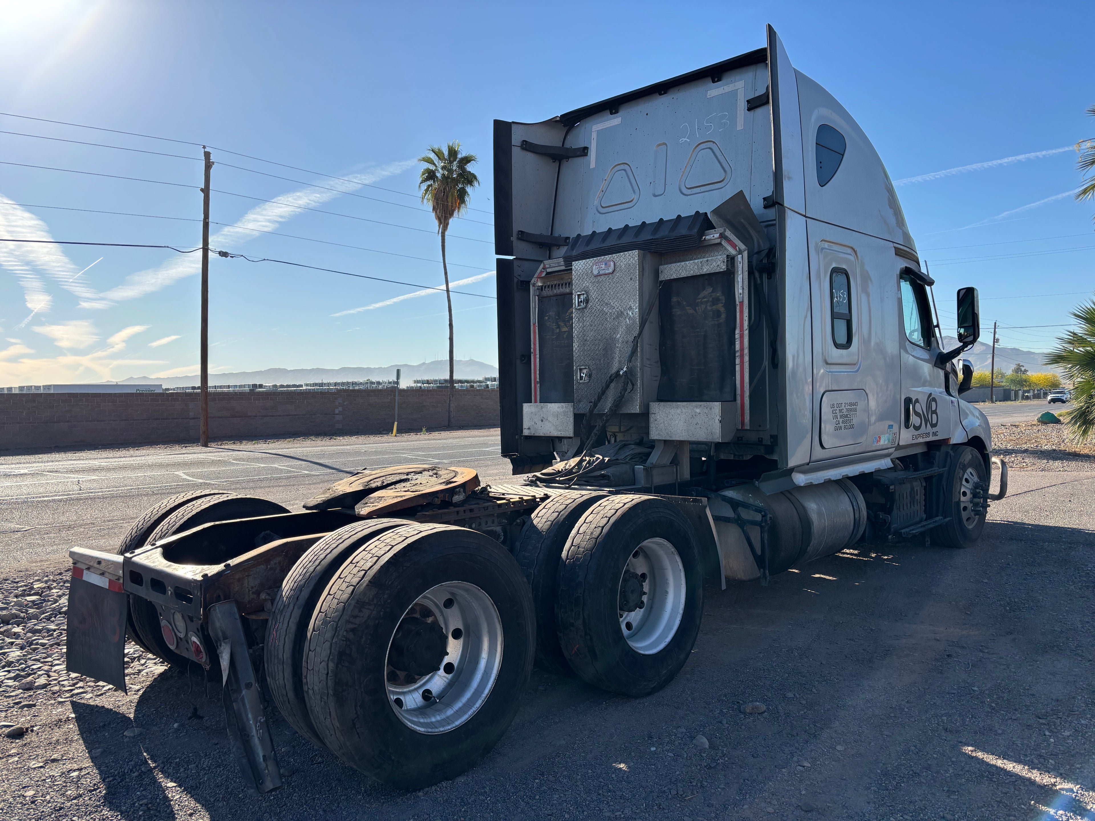 2021 Freightliner Cascadia 126