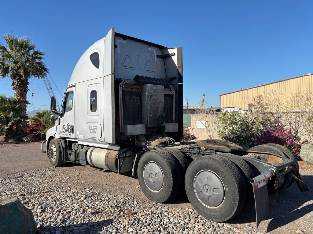 2021 Freightliner Cascadia 126