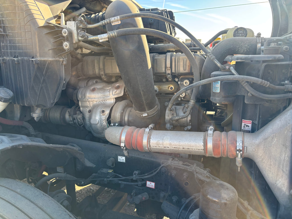 2021 Freightliner Cascadia 126