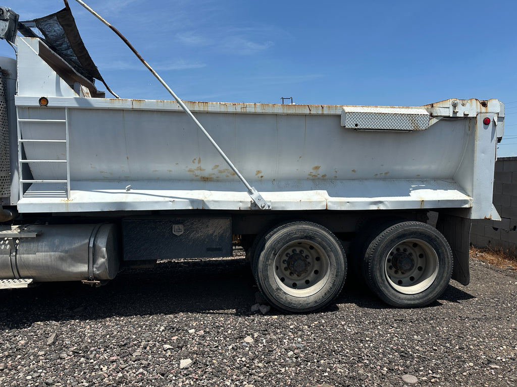 1993 Kenworth T800 Dump box STOCK# 2192