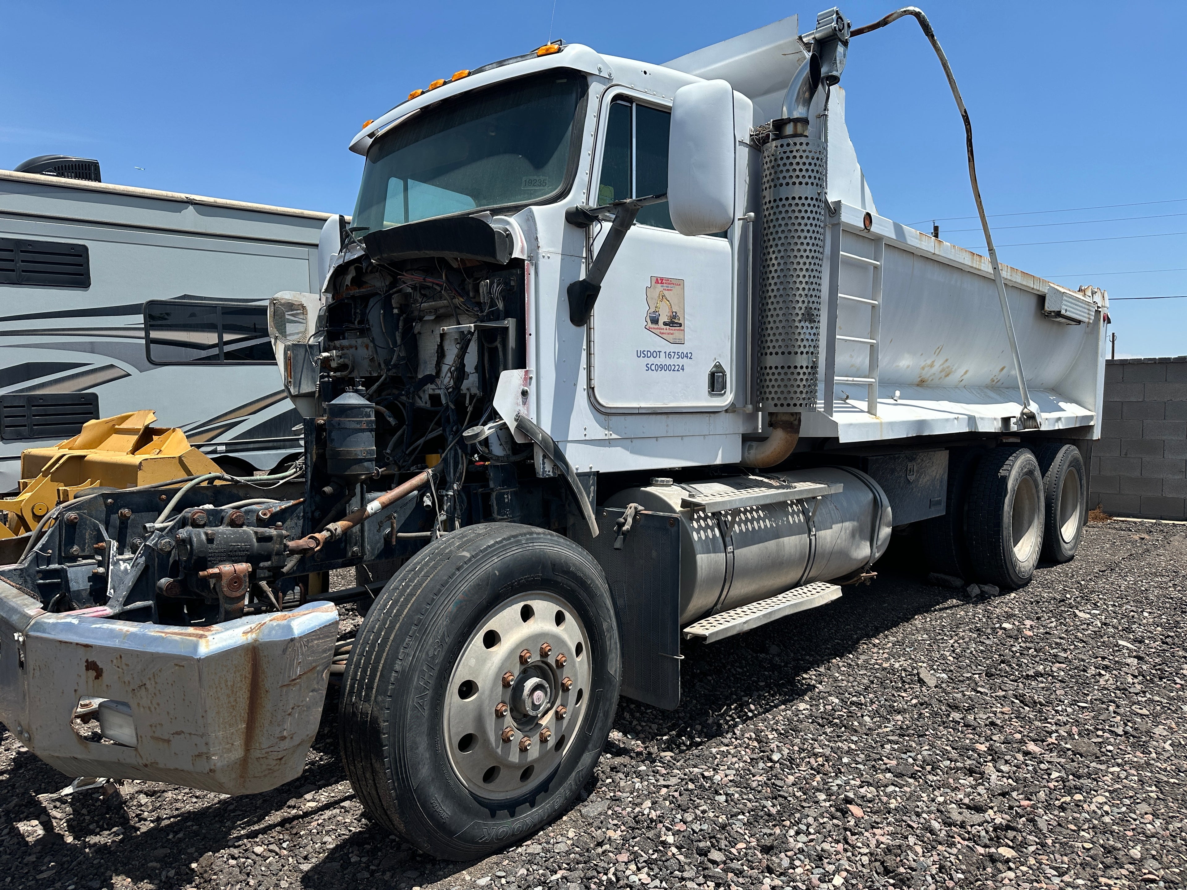 1993 Kenworth T800 Dump box STOCK# 2192