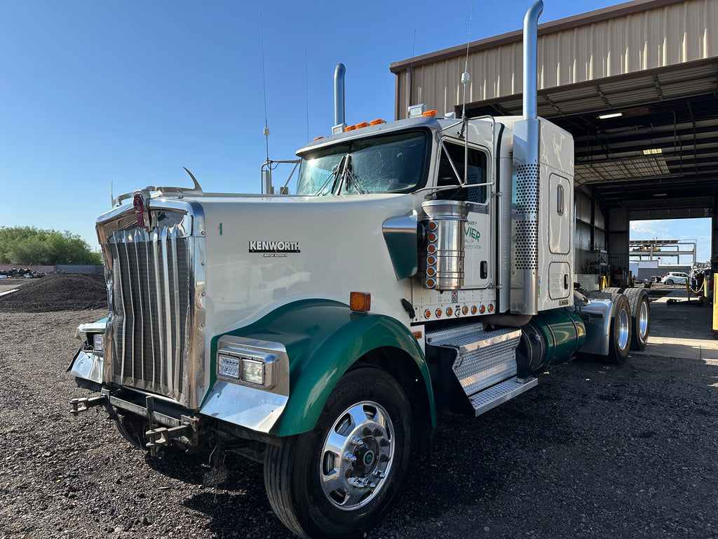2015 Kenworth W900 - Stock# 2198