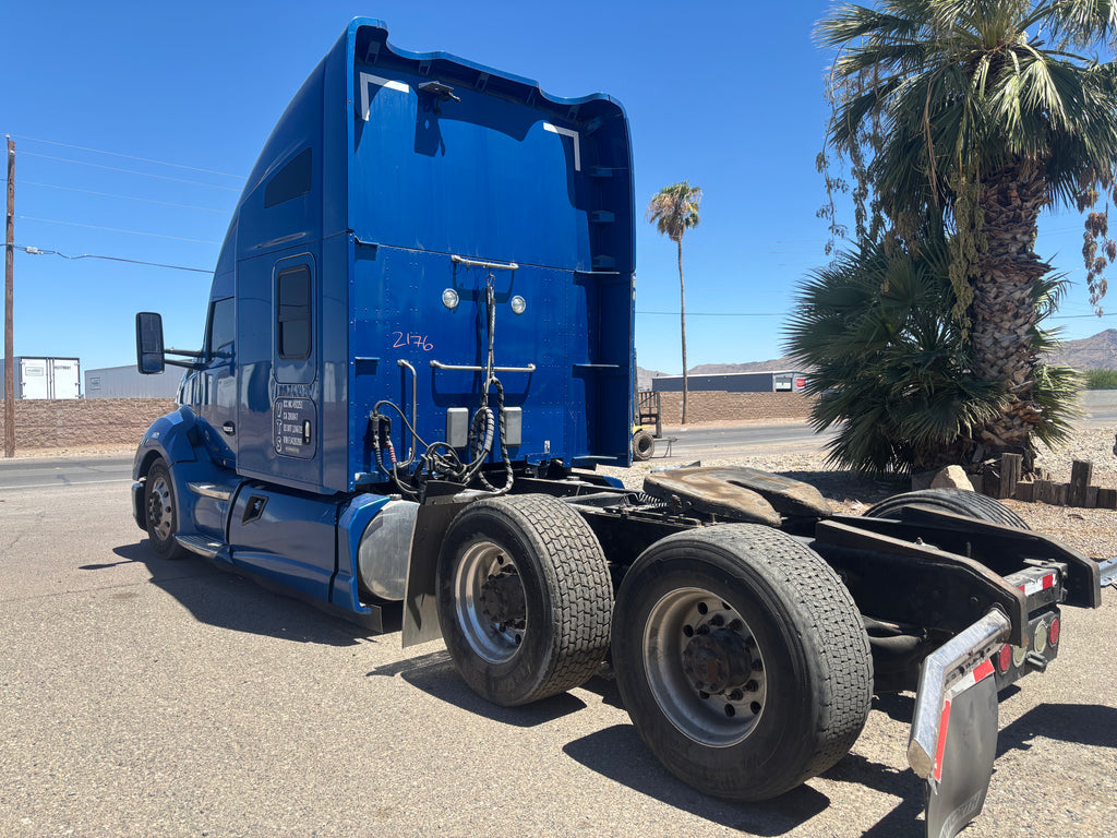 2015 Kenworth T680 - Stock #2171