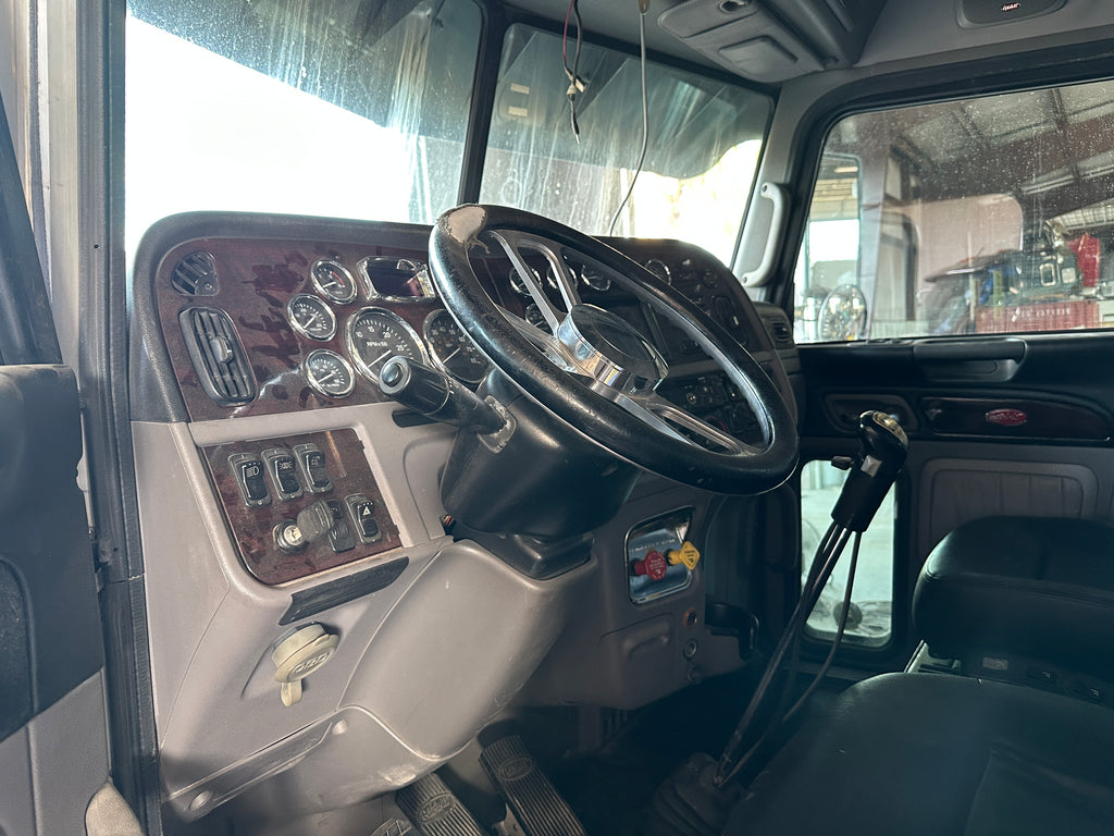 2019 Peterbilt 389 Stock# 2219