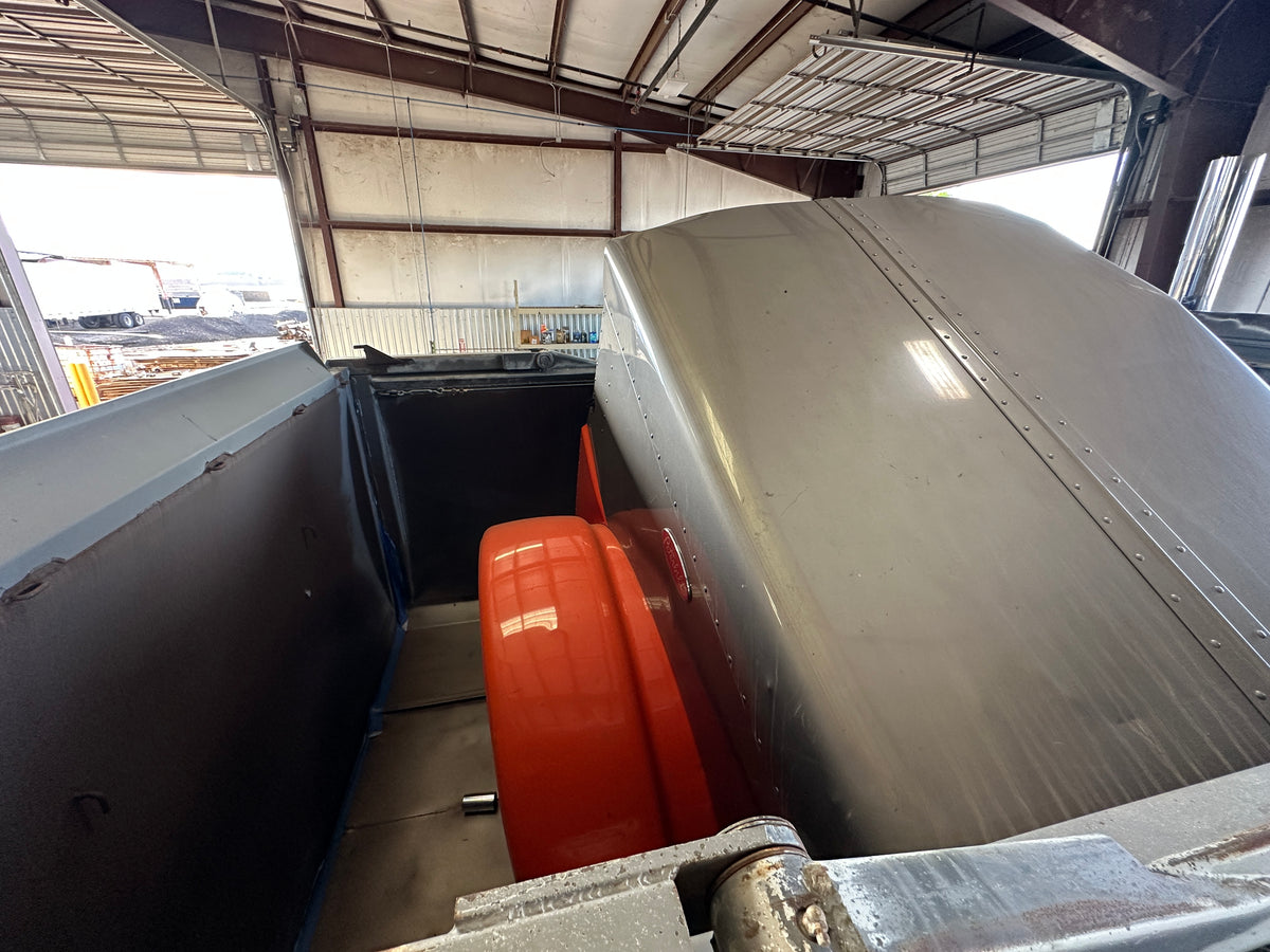 2019 Peterbilt 389 Stock# 2219
