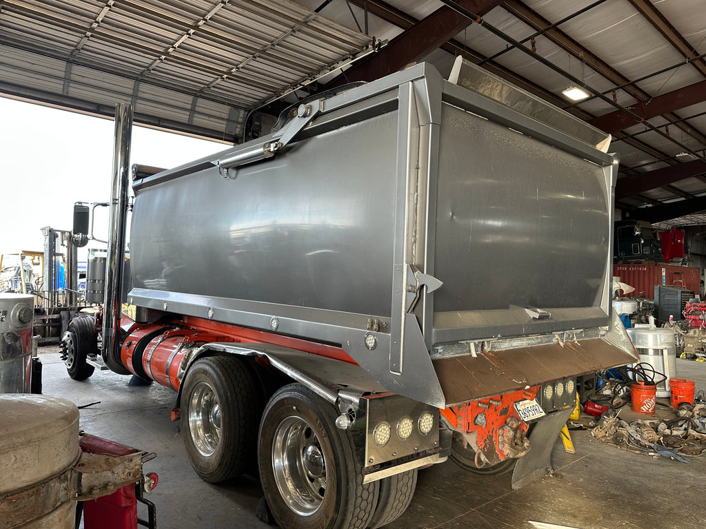 2019 Peterbilt 389 Stock# 2219