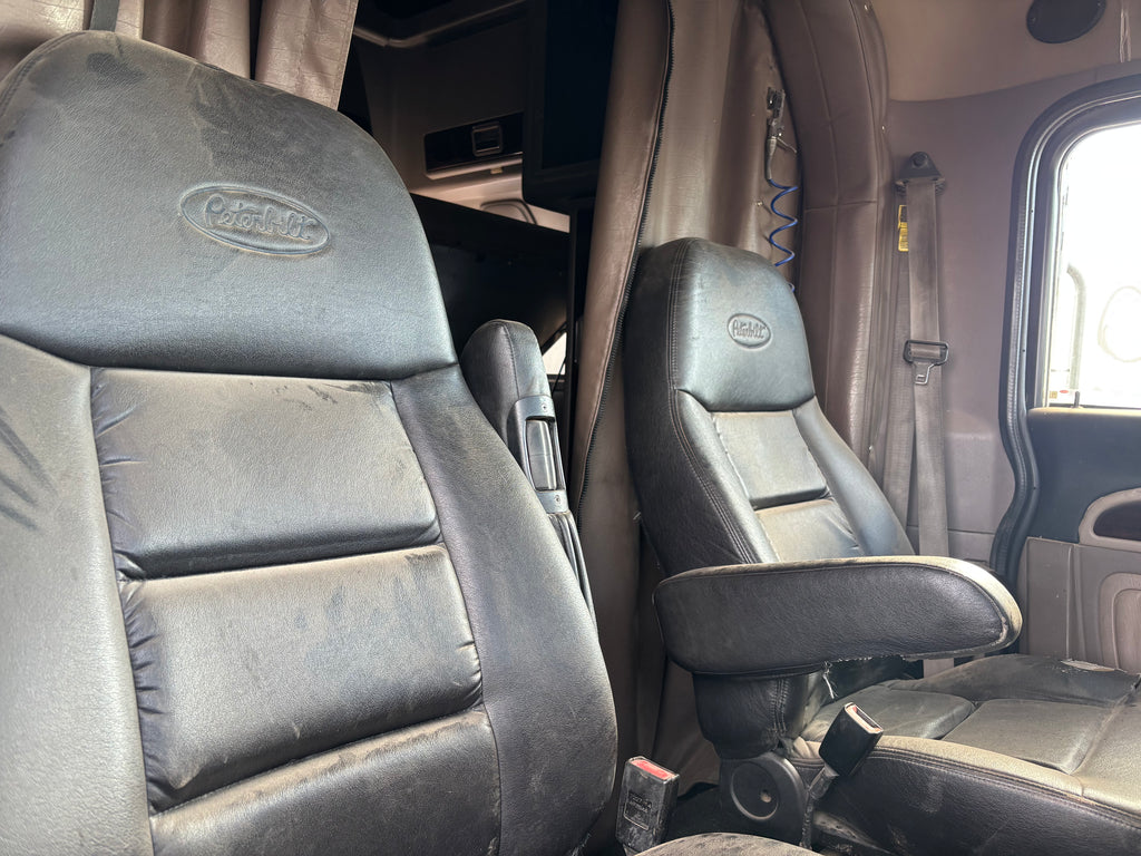 2018 Peterbilt 389 Cab Assembly STOCK# 2190