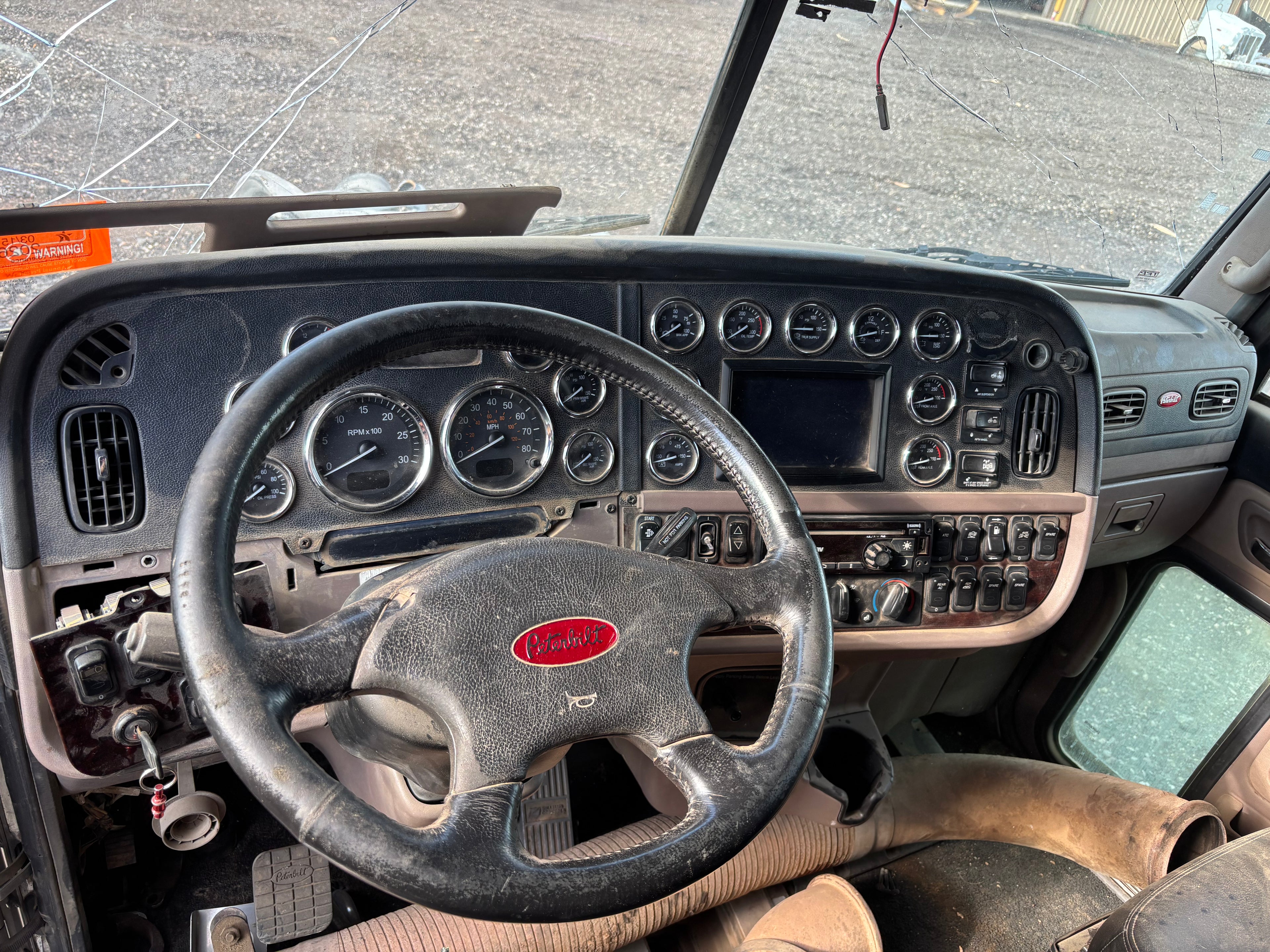 2018 Peterbilt 389 Cab Assembly STOCK# 2190