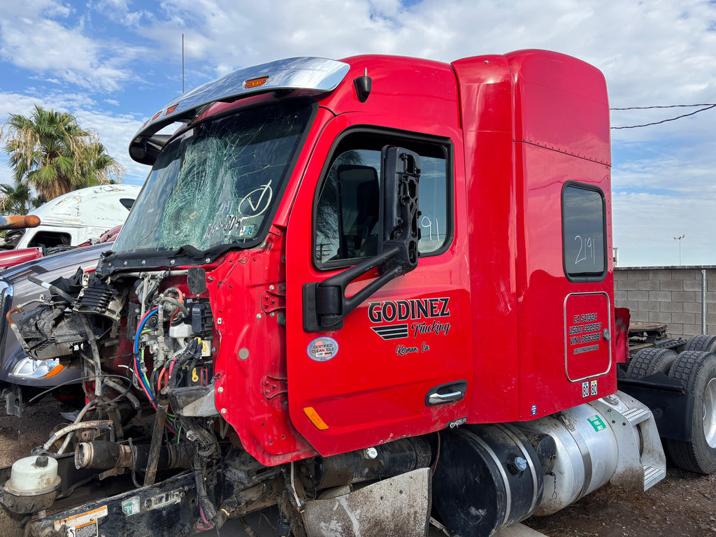 2020 Peterbilt 567 Cab Assembly STOCK# 2191