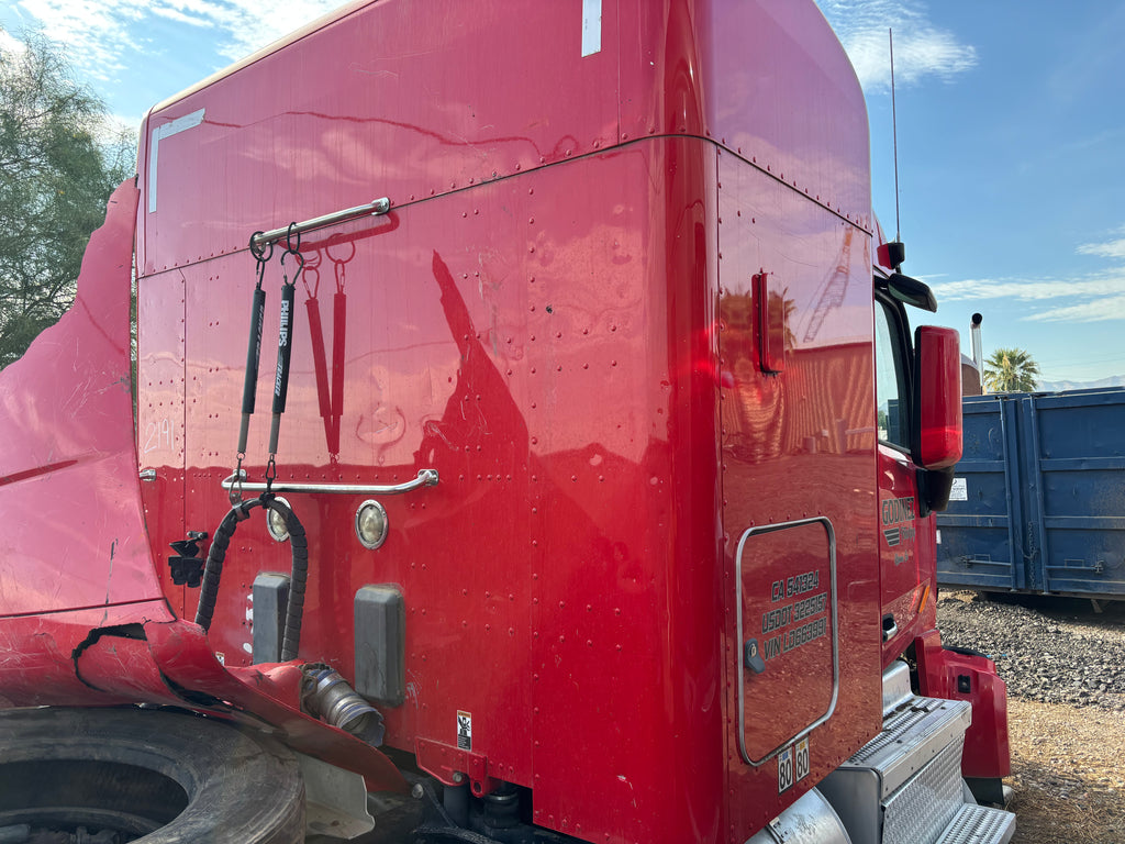 2020 Peterbilt 567 Cab Assembly STOCK# 2191