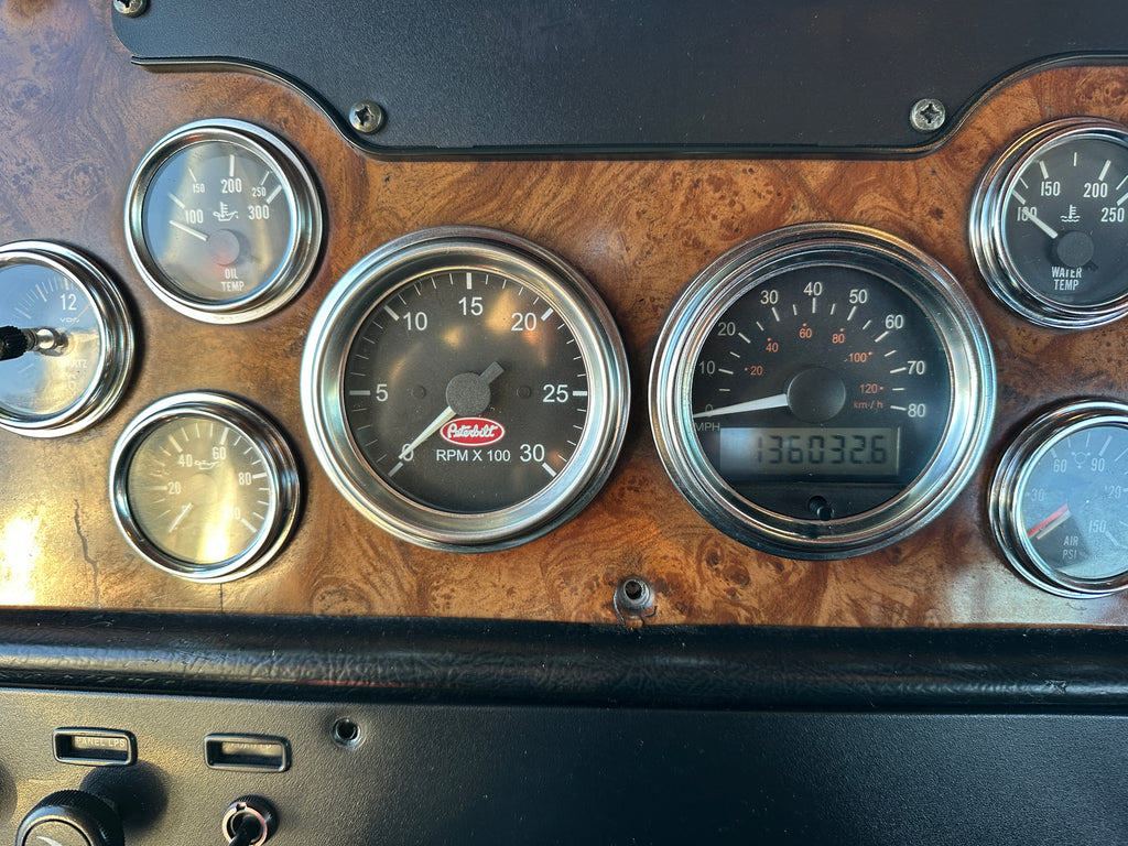 2003 Peterbilt 378 Clean Title Runs and Drives Stock#2222