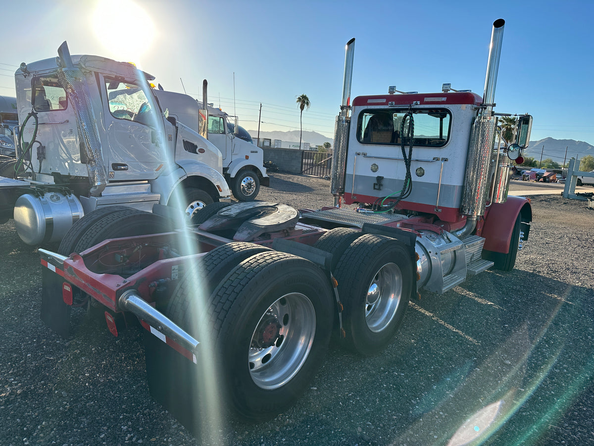 2003 Peterbilt 378 Clean Title Runs and Drives Stock#2222