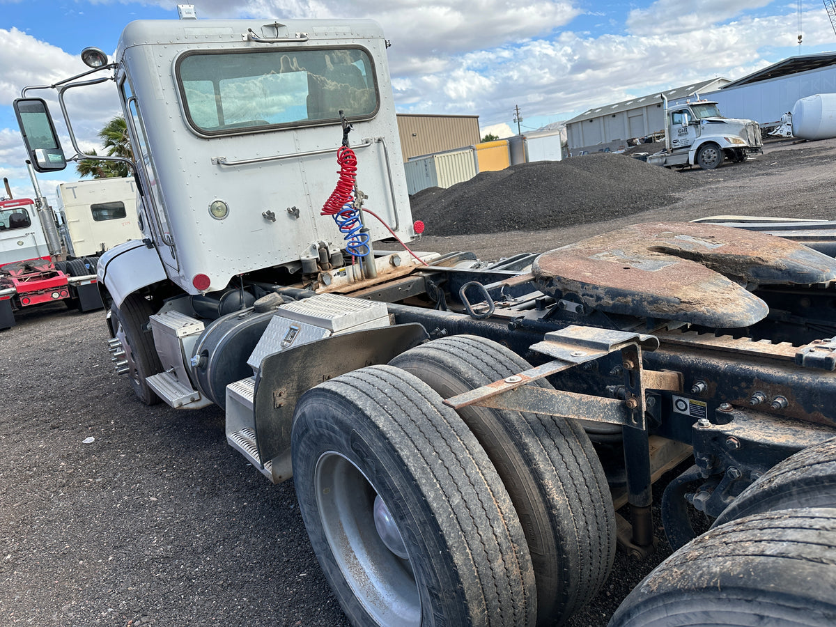 2012 Peterbilt 384 Stock# 2226