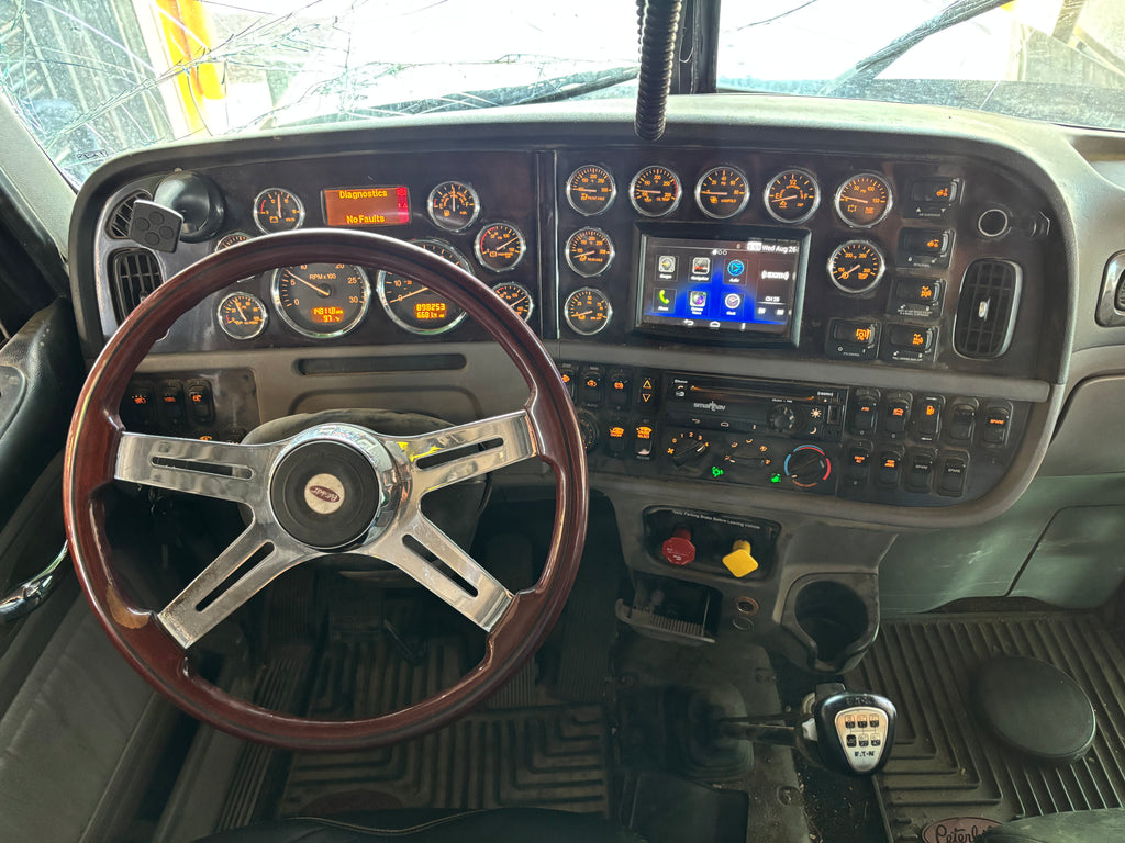 2019 Peterbilt 389 - Stock #2199