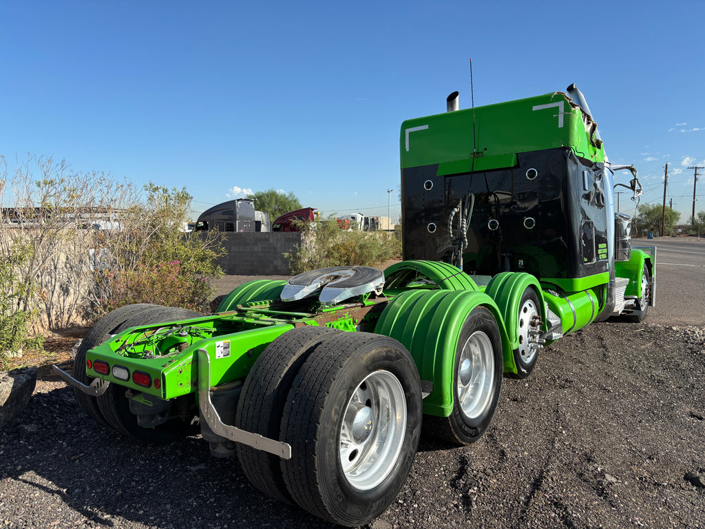 2019 Peterbilt 389 - Stock #2199