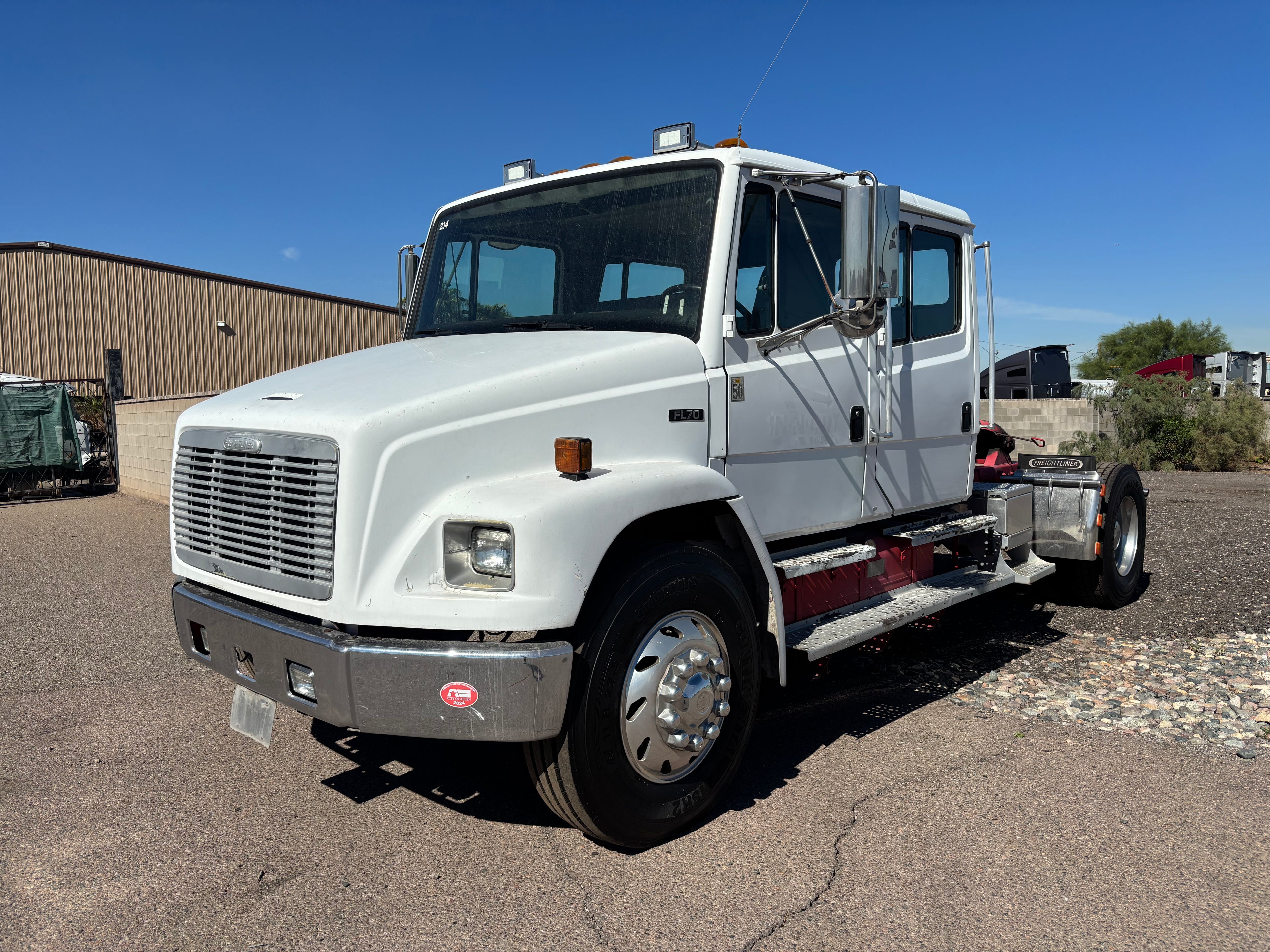 1999 Freightliner FL70 Stock# 2224B
