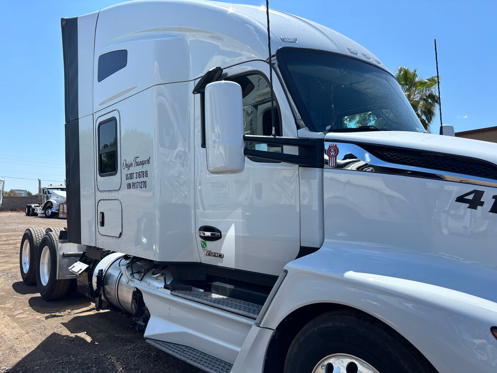 2023 Kenworth T680 MIRRORS
