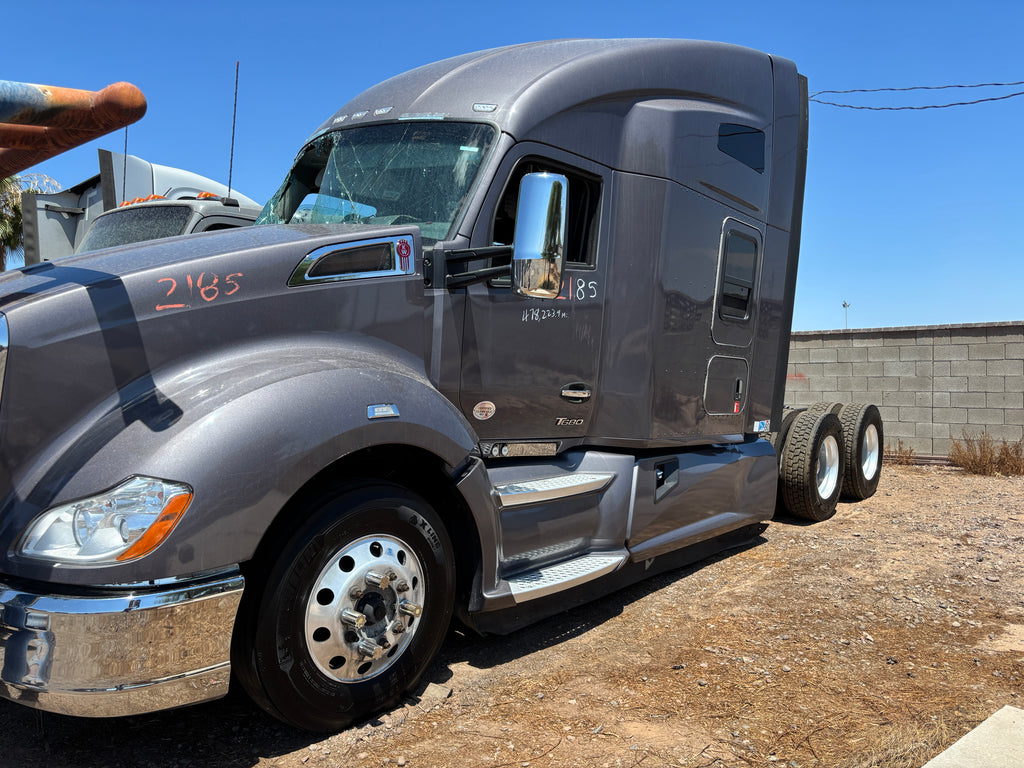 2022 Kenworth T680 BUMPER