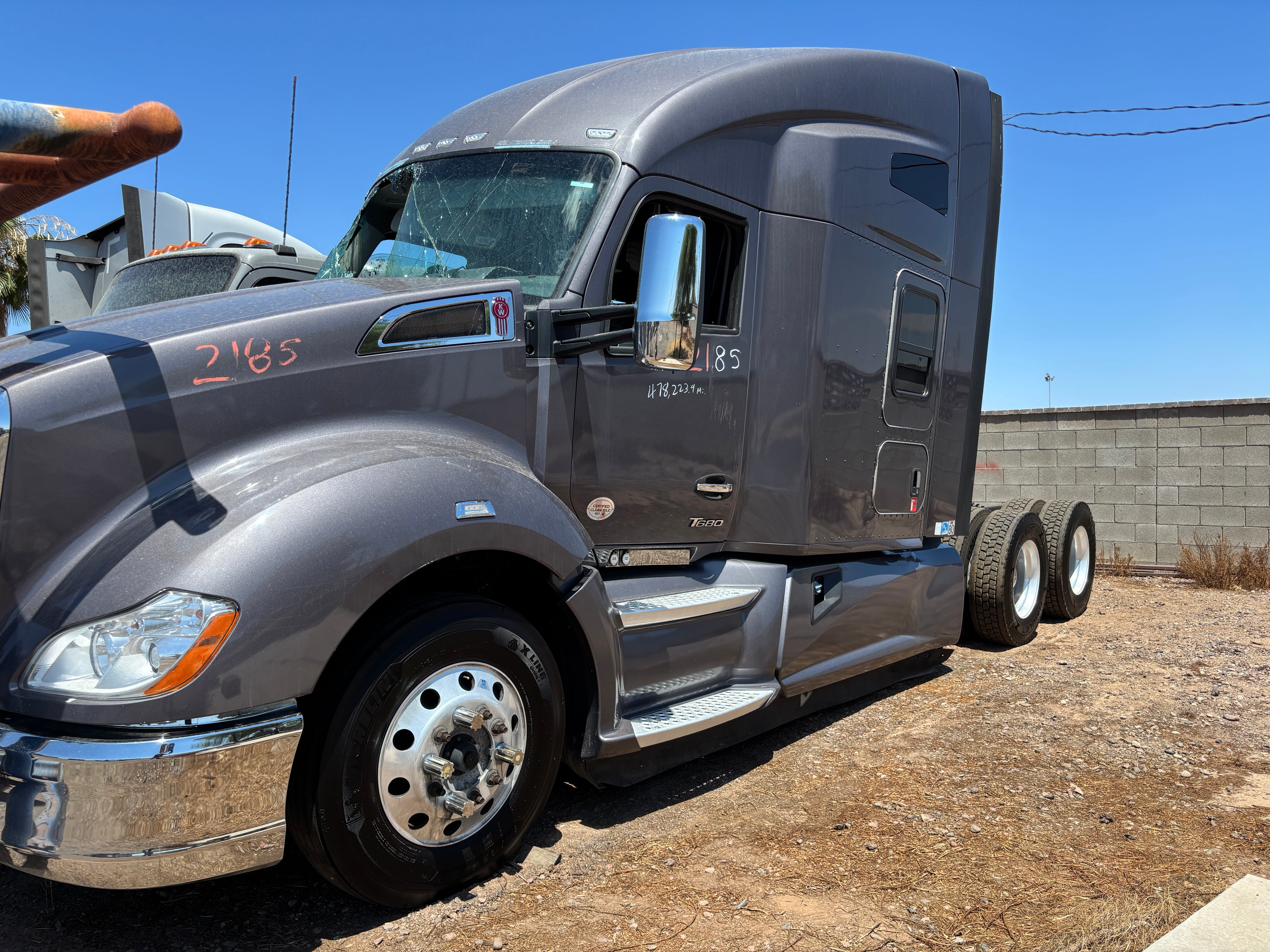 2022 Kenworth T680 BUMPER