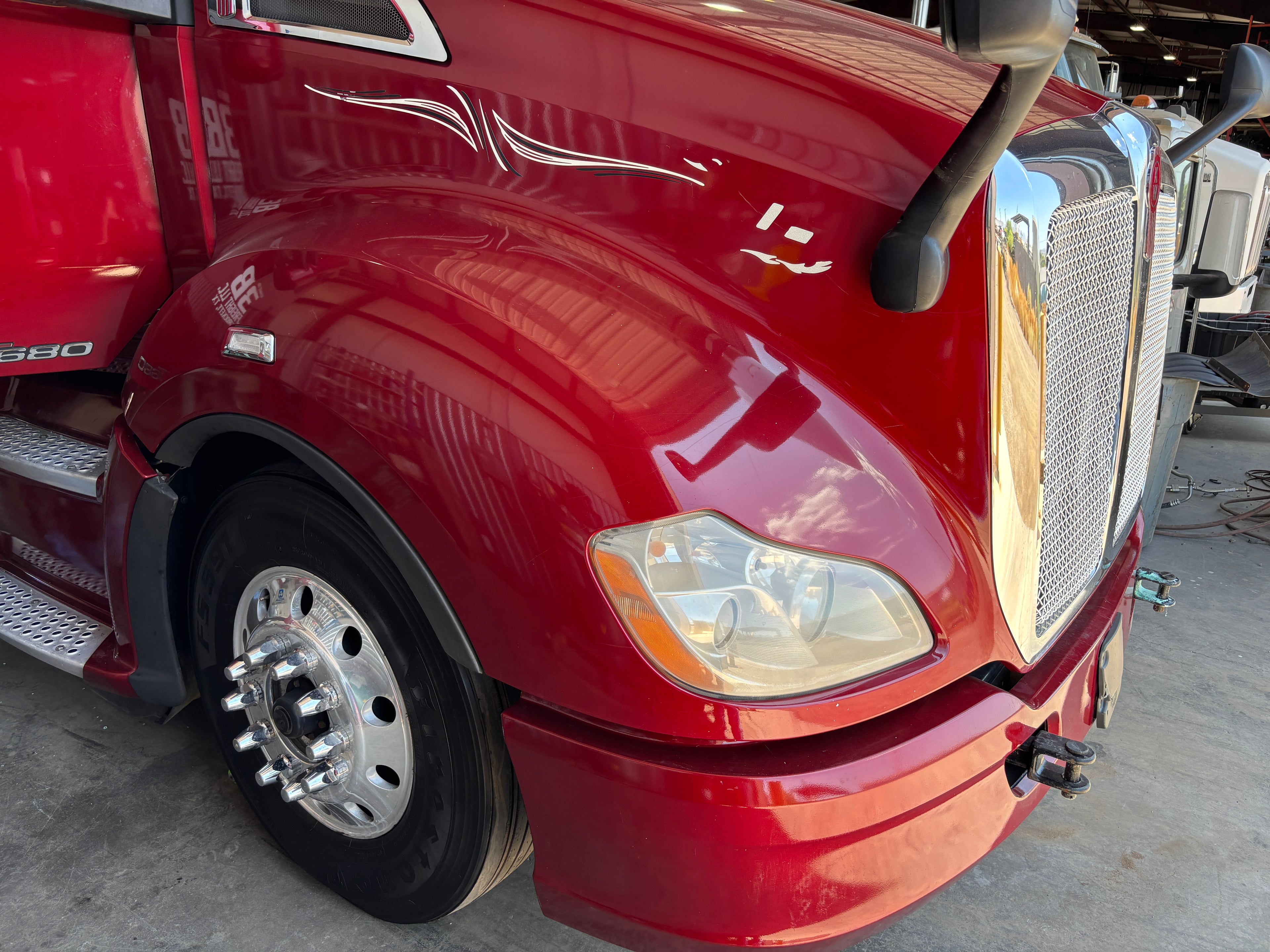 2022 Kenworth T680 Bumper