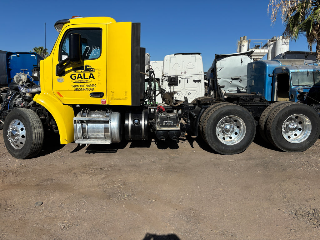 2021 Peterbilt 579 - Stock# 2188